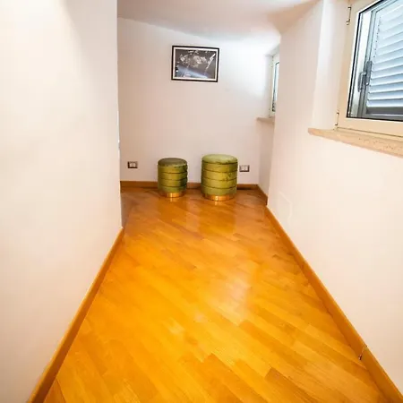 Апартаменты Lucina 35 *